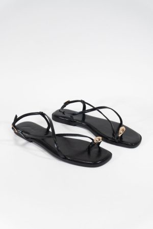 Crisscross Toe-Ring Sandals