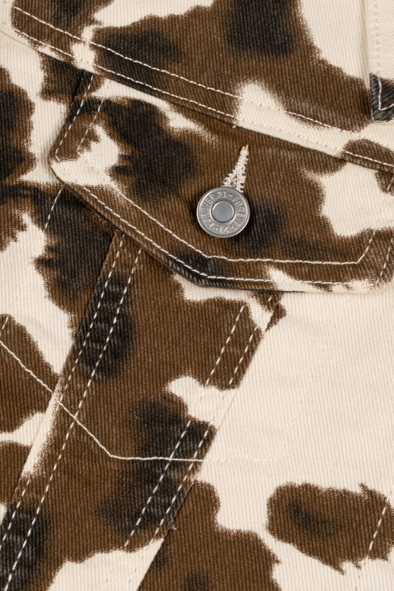 Cropped Cow Print Denim Jacket - Image 5