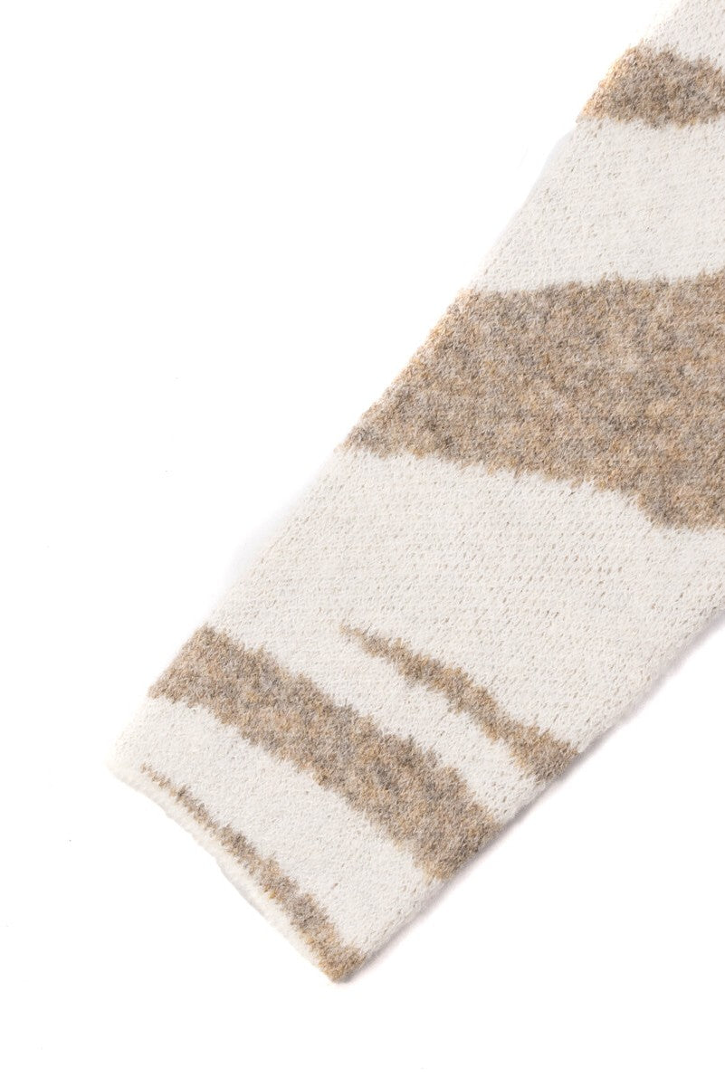 Zebra Print Cropped Turtleneck Sweater - Image 5