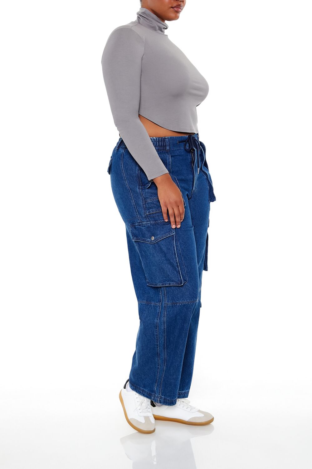 Plus Size Mid-Rise Cargo Jeans - Image 3