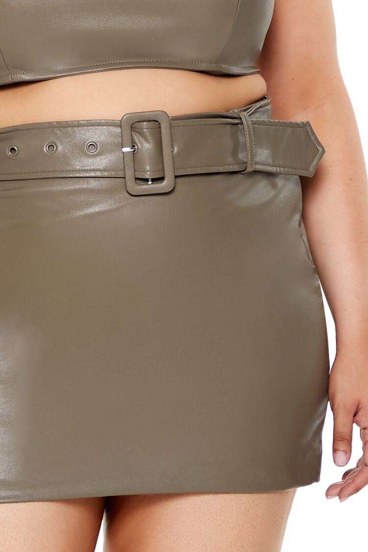 Plus Size Belted Mini Skirt - Image 5