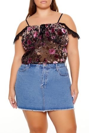 Plus Size Eyelash Lace-Trim Floral Crop Top