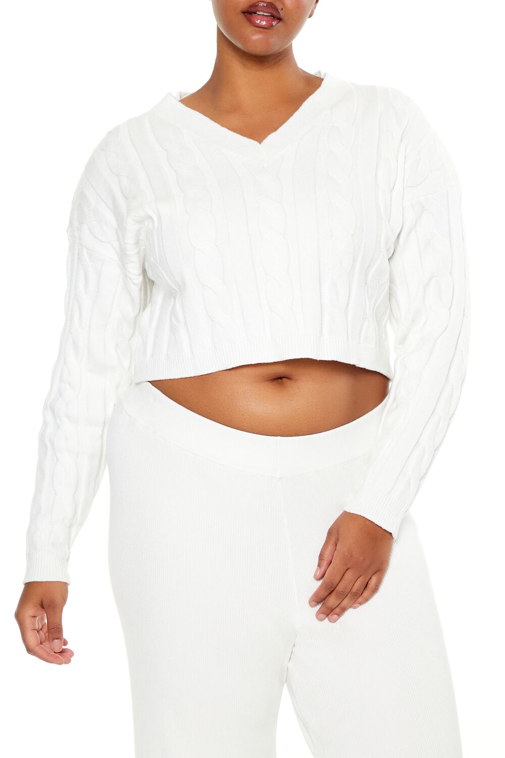 Plus Size Cropped Cable Knit Sweater - Image 6